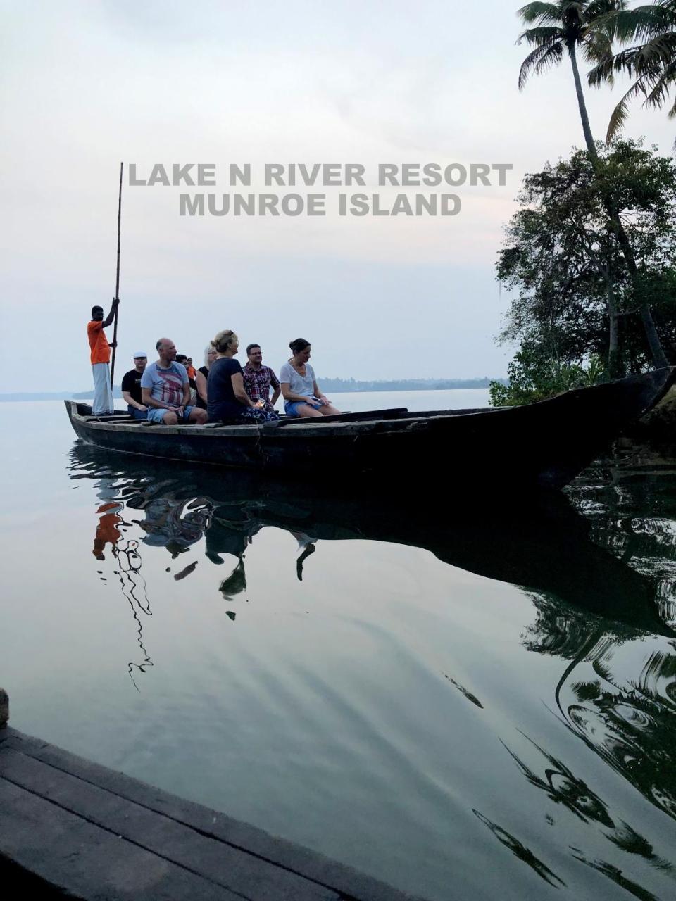 Lake N River Resort Munroe Island Mundrothuruth Екстериор снимка